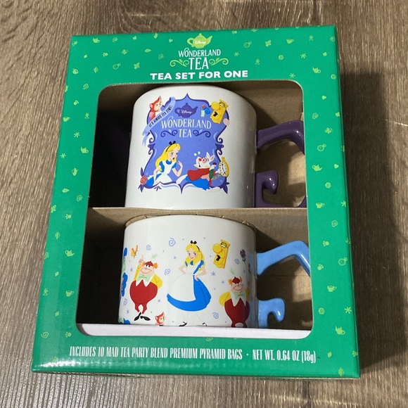 Disney Parks Alice Wonderland Tea Set For One Mug Teapot Tea New With Box - Picture 2 of 6